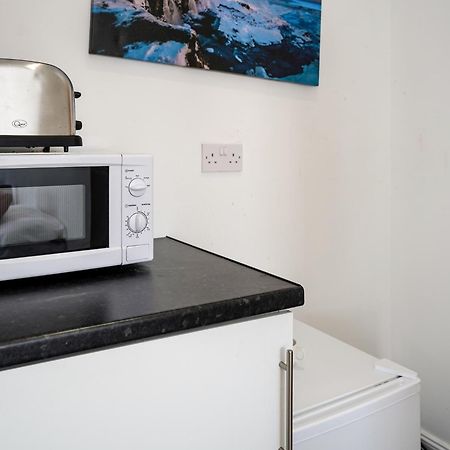 Homesly Guest Rooms, Comfortable En-Suite Guest Rooms With Free Parking And Self Check-In Berwick Upon Tweed Esterno foto