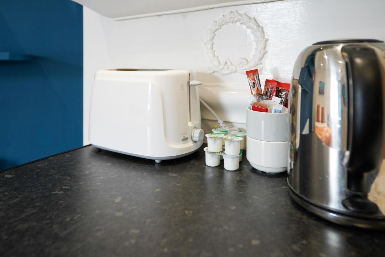 Homesly Guest Rooms, Comfortable En-Suite Guest Rooms With Free Parking And Self Check-In Berwick Upon Tweed Esterno foto