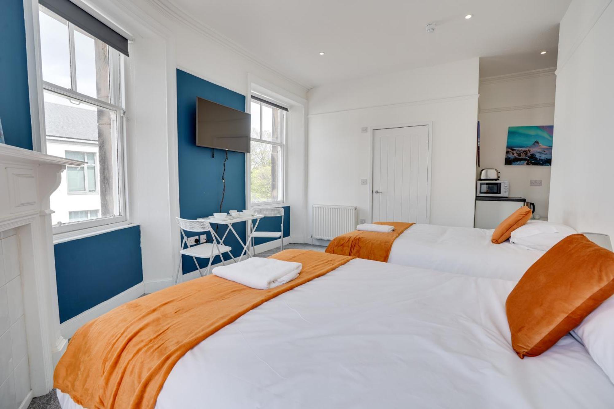 Homesly Guest Rooms, Comfortable En-Suite Guest Rooms With Free Parking And Self Check-In Berwick Upon Tweed Esterno foto