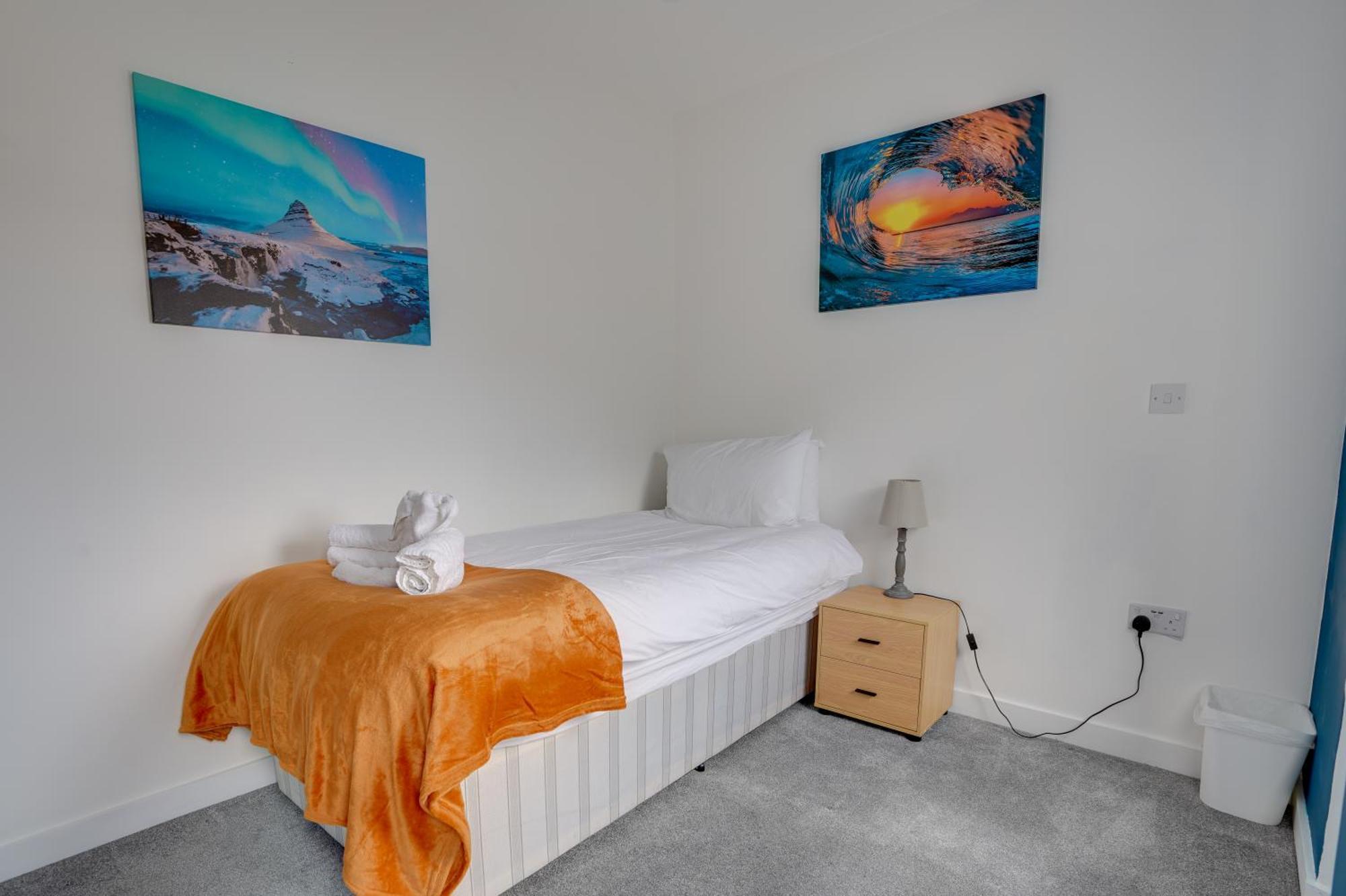 Homesly Guest Rooms, Comfortable En-Suite Guest Rooms With Free Parking And Self Check-In Berwick Upon Tweed Esterno foto